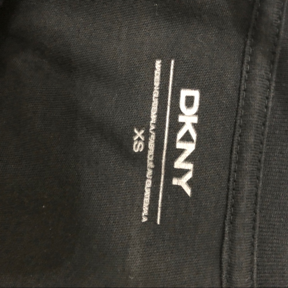 DKNY t-shirt - Picture 5 of 5